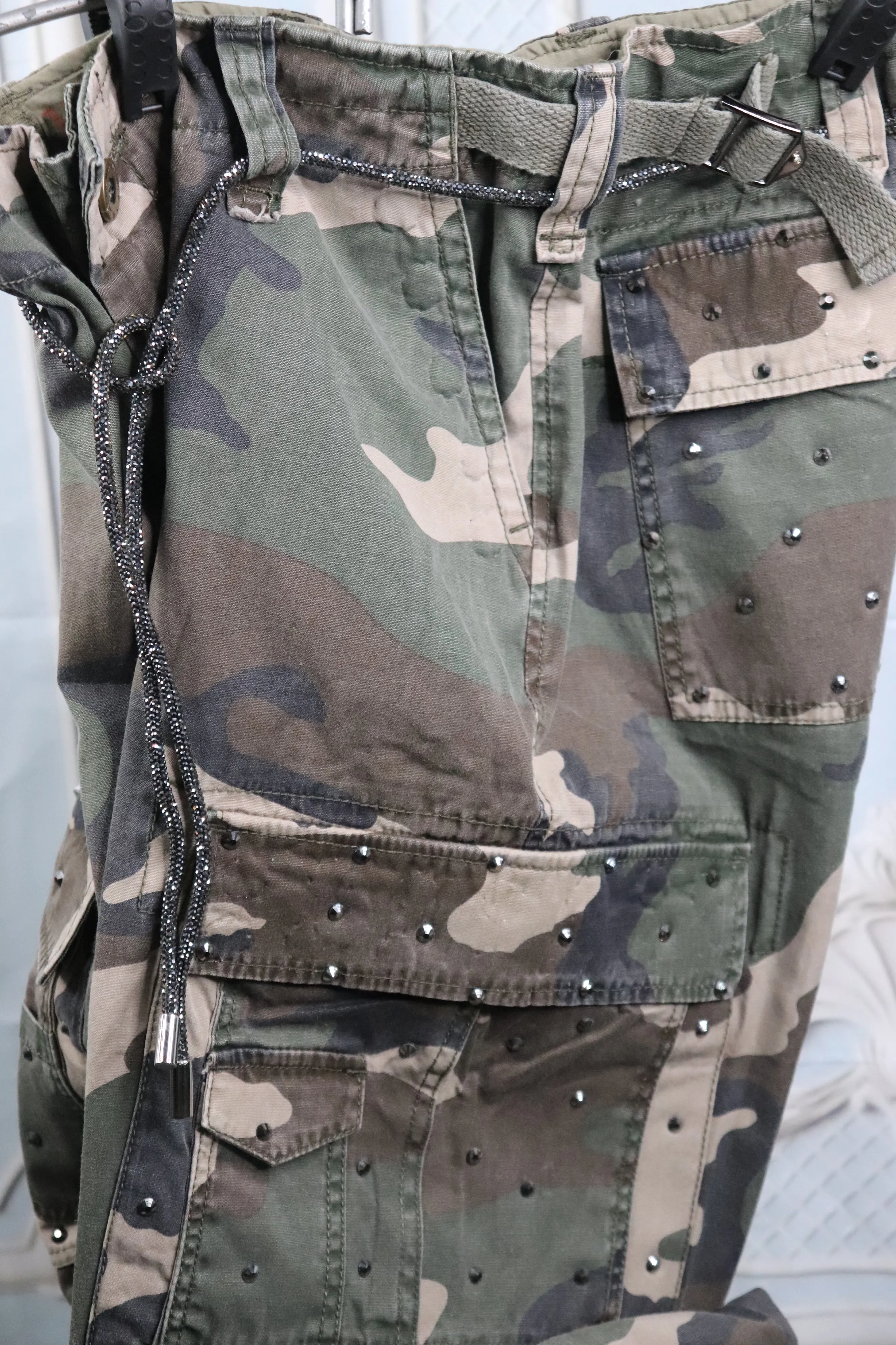 # 2551 Camo Pants
