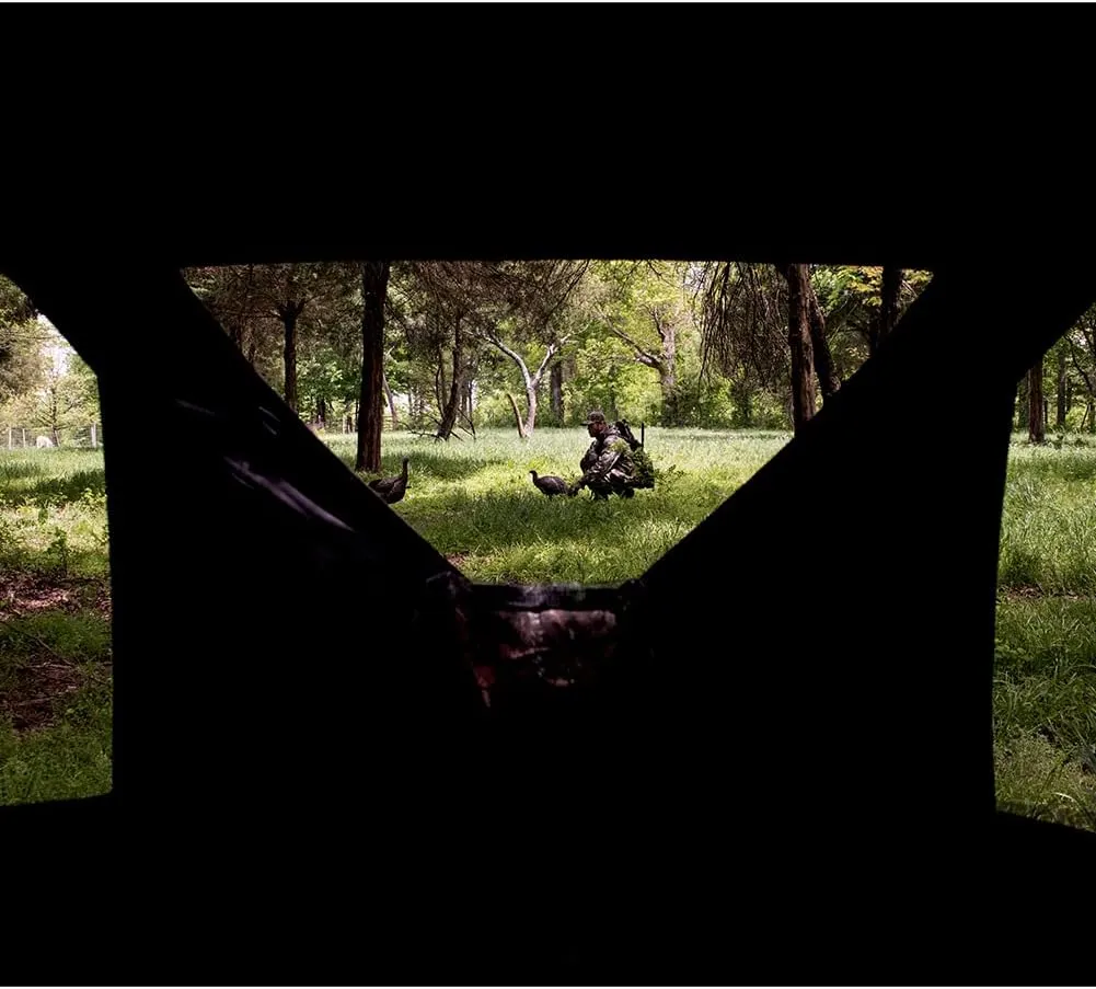 Ameristep Brickhouse 3-Person Easy Set-Up Low-Noise Hunting Camouflage Ground Blind, Mossy Oak Break Up Country