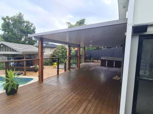 Attached Insulated Patio/Carport Masonry/Brick/Concrete Wall 7 x 2.5m