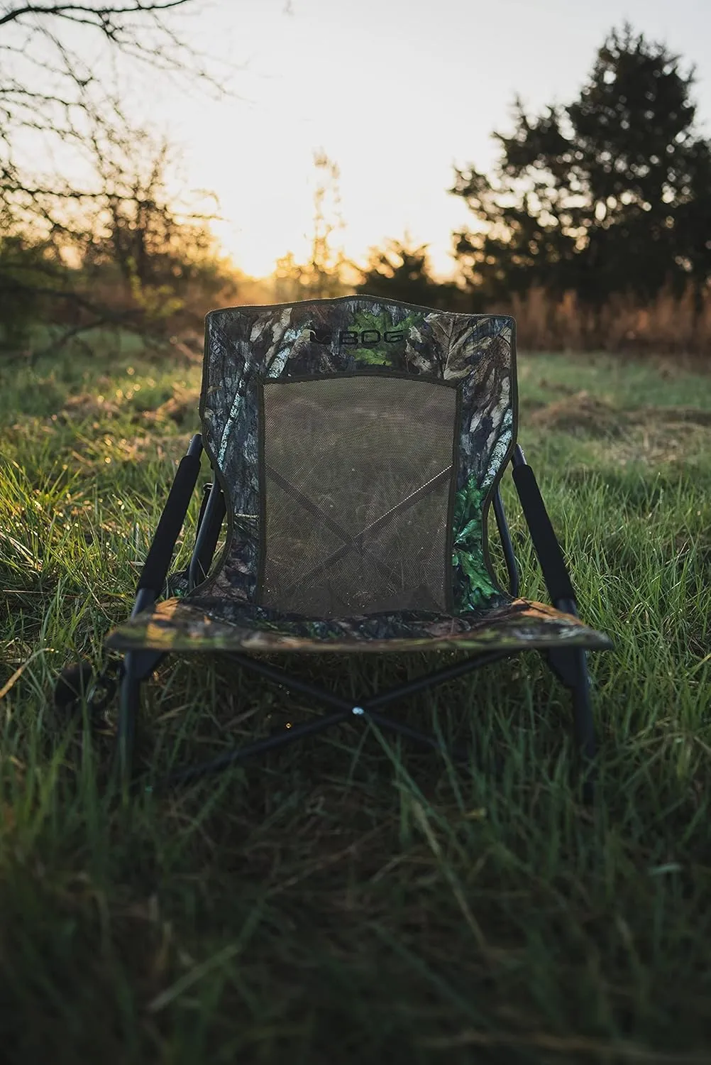 BOG Low Profile Turkey Ground Blind Chair with Rugged Construction, Aluminum Frame, Extended Seat Area, Quiet Setup, Breathable Textilene Fabric, and Carry Bag for Hunting, Shooting, and Outdoors