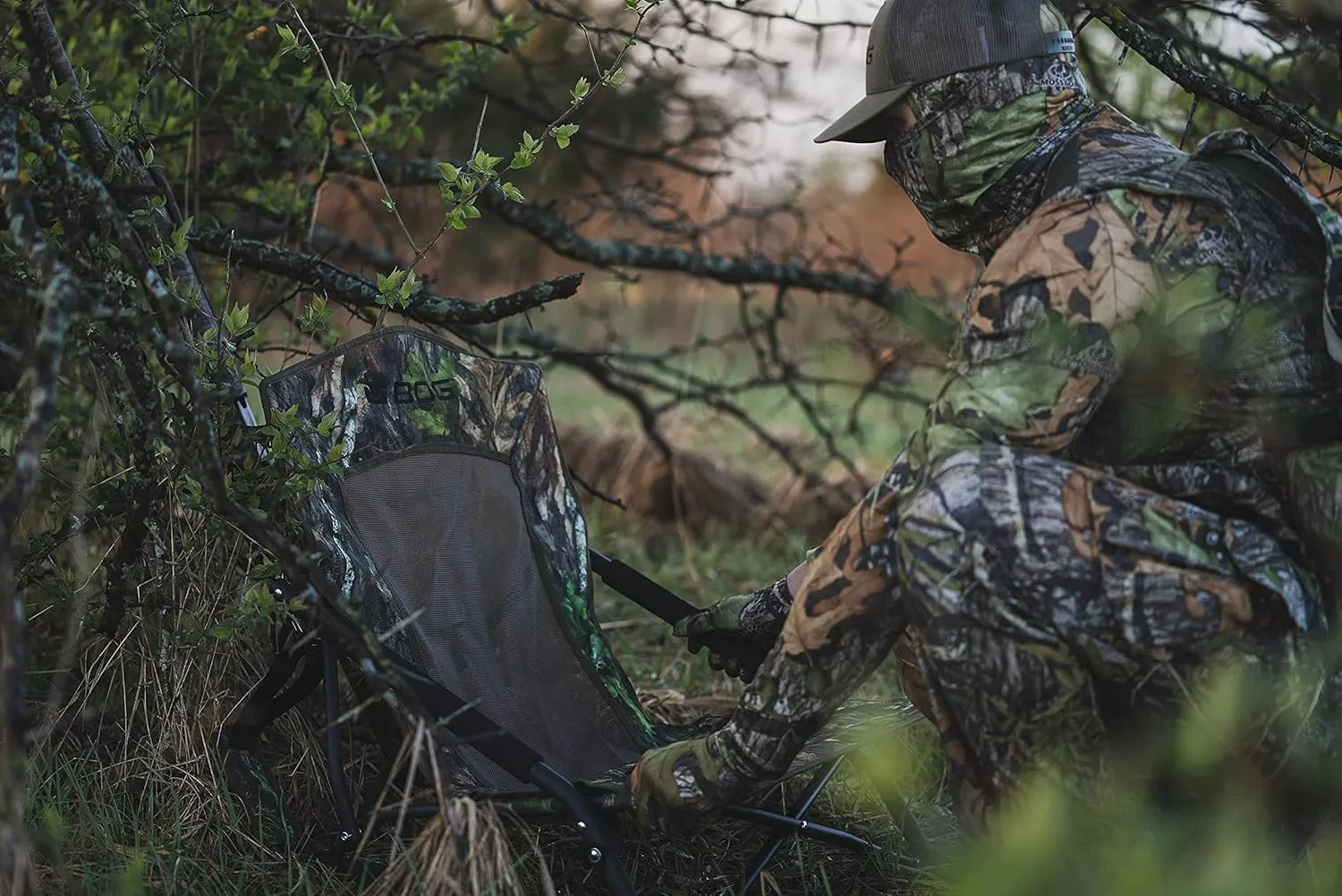 BOG Low Profile Turkey Ground Blind Chair with Rugged Construction, Aluminum Frame, Extended Seat Area, Quiet Setup, Breathable Textilene Fabric, and Carry Bag for Hunting, Shooting, and Outdoors