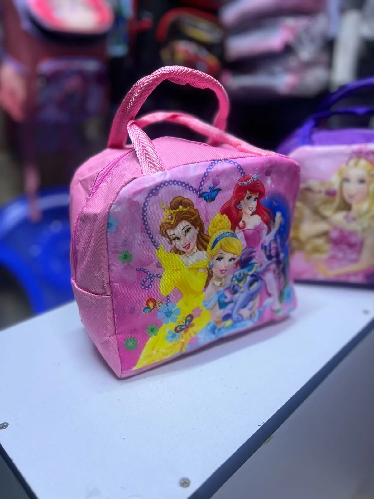 Cartoon themed kids insulated lunch bags