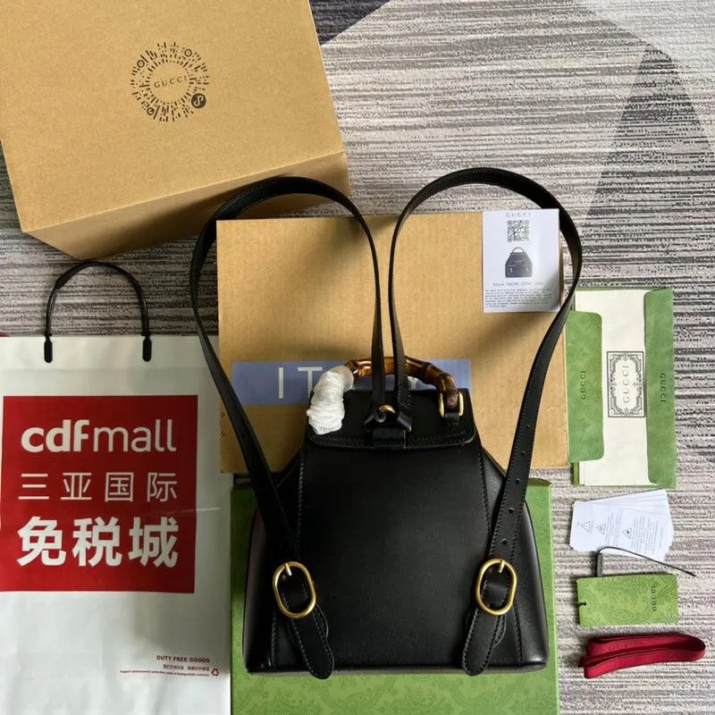 Charm - GG Bags - 689