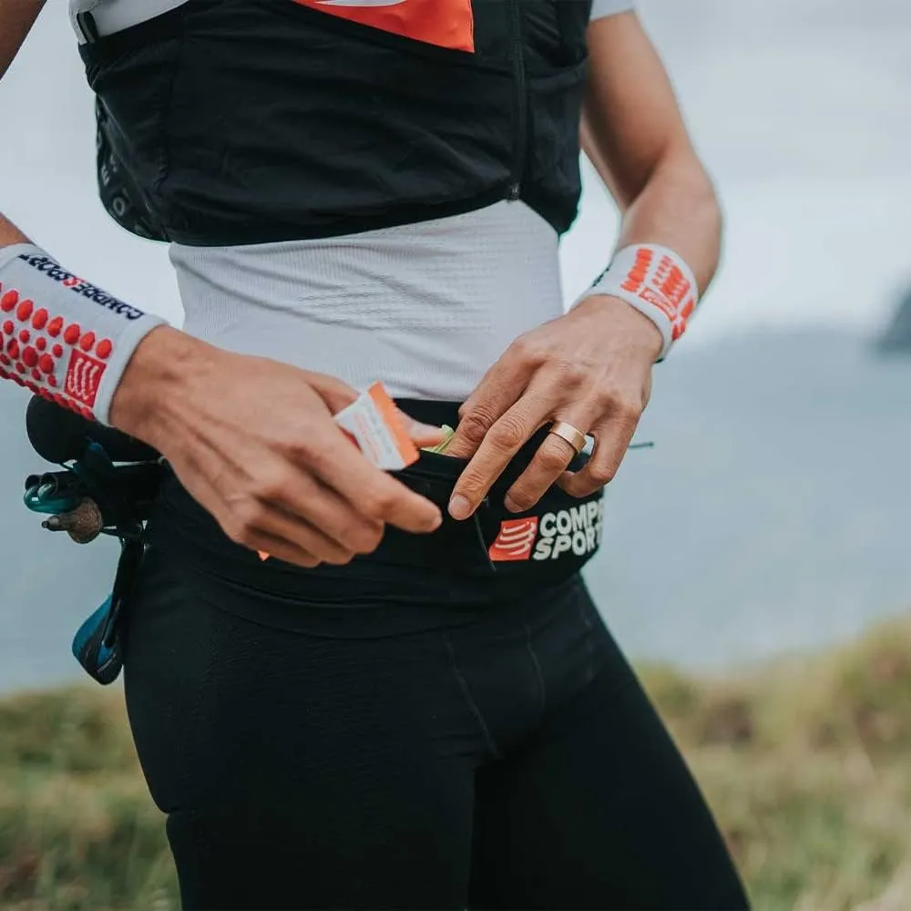 COMPRESSPORT Free Belt Pro - Ergonomic - Ultralight - 6hrs of Autonomy - No Swinging - Large Compartment - Black