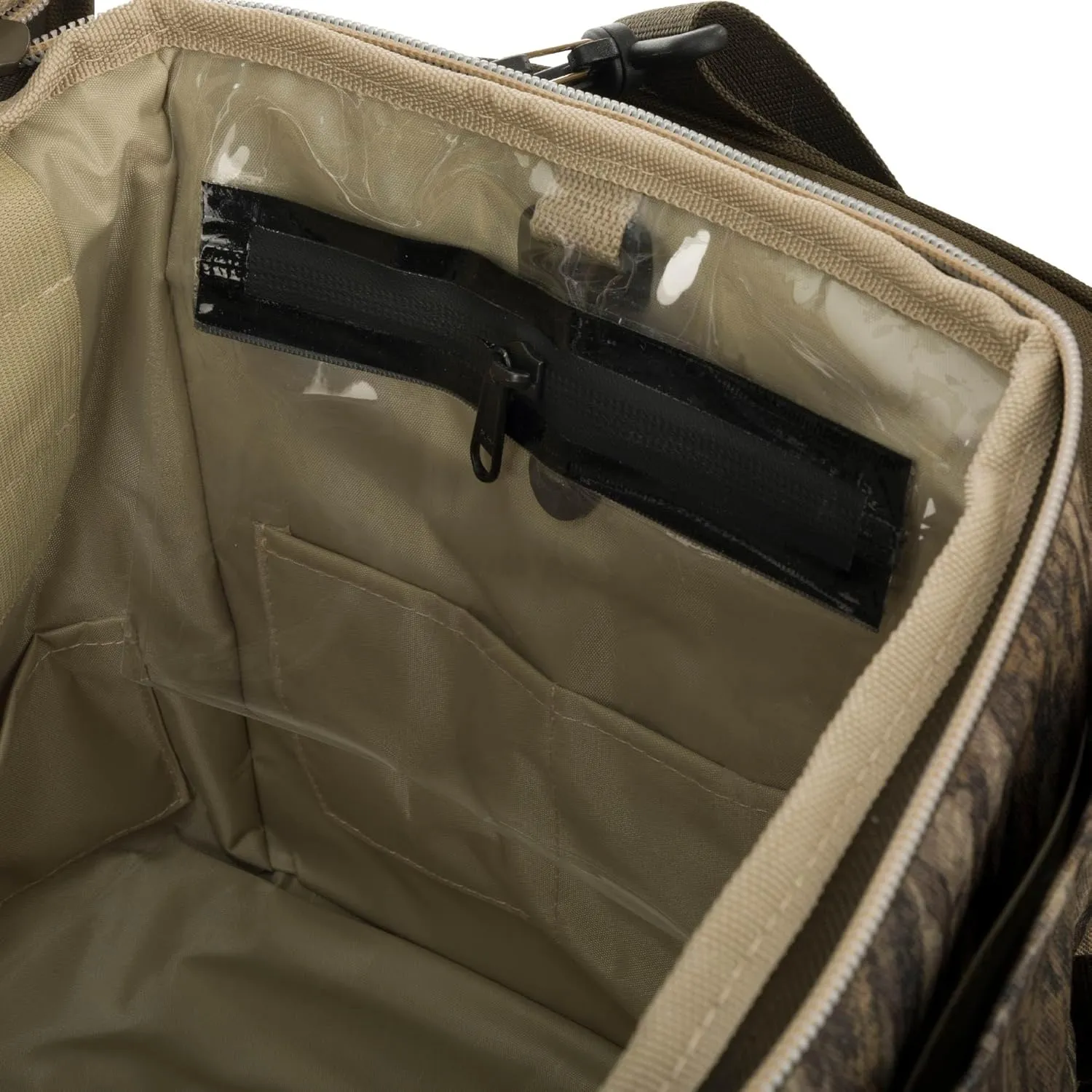 Drake Waterfowl Men's Blind Hunting Camo Duffle Range Gear Bag with Adjustable Shoulder Strap