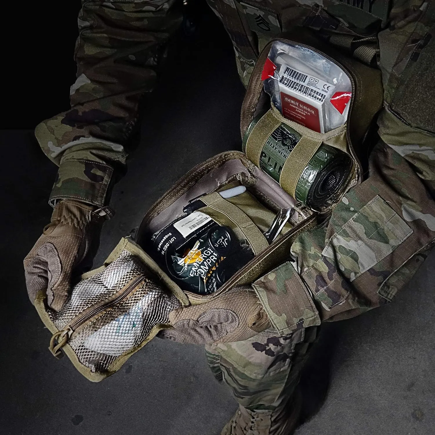 EVERLIT Emergency Trauma Kit, CAT GEN-7 Tourniquet 36" Splint, Military Combat Tactical IFAK for Critical Wounds, Gun Shots, Severe Bleeding Control (Black Camo)