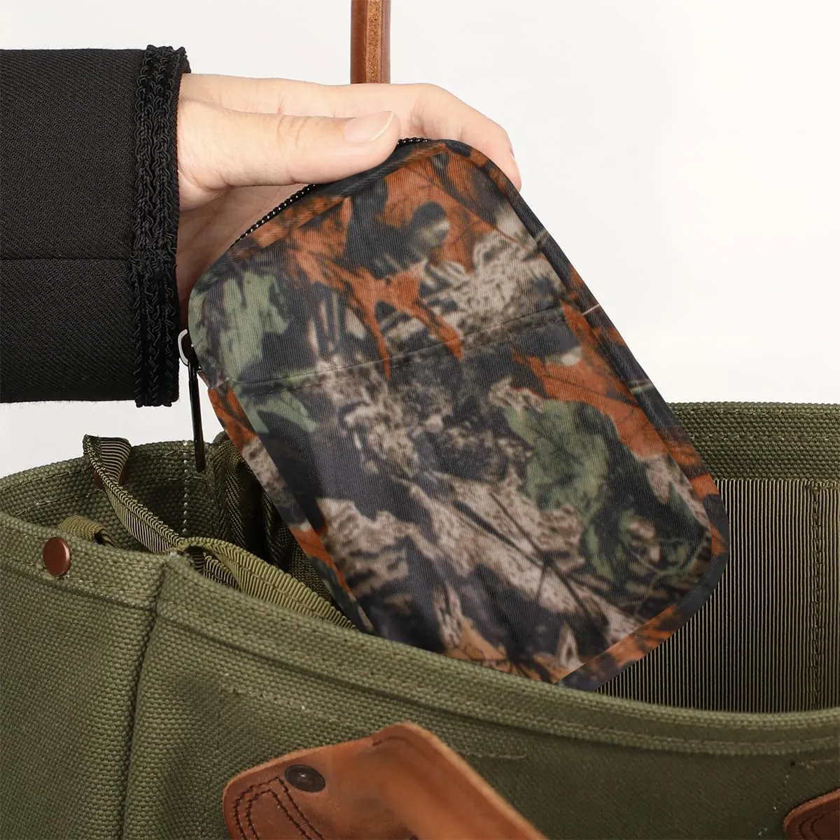 Forest Tree Camo Camouflage Pill Box Small Pill Travel Organizer 7 Day Weekly Medicine Pill Case Cute Compact Size Vitamin Container Pill Bottle Portable Pill Holder Bag with Zipper