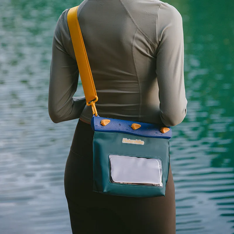 Giveaway offer Multifunctional Live chat (Qingyang)  Naturehike 2.6L Bag Waterproof