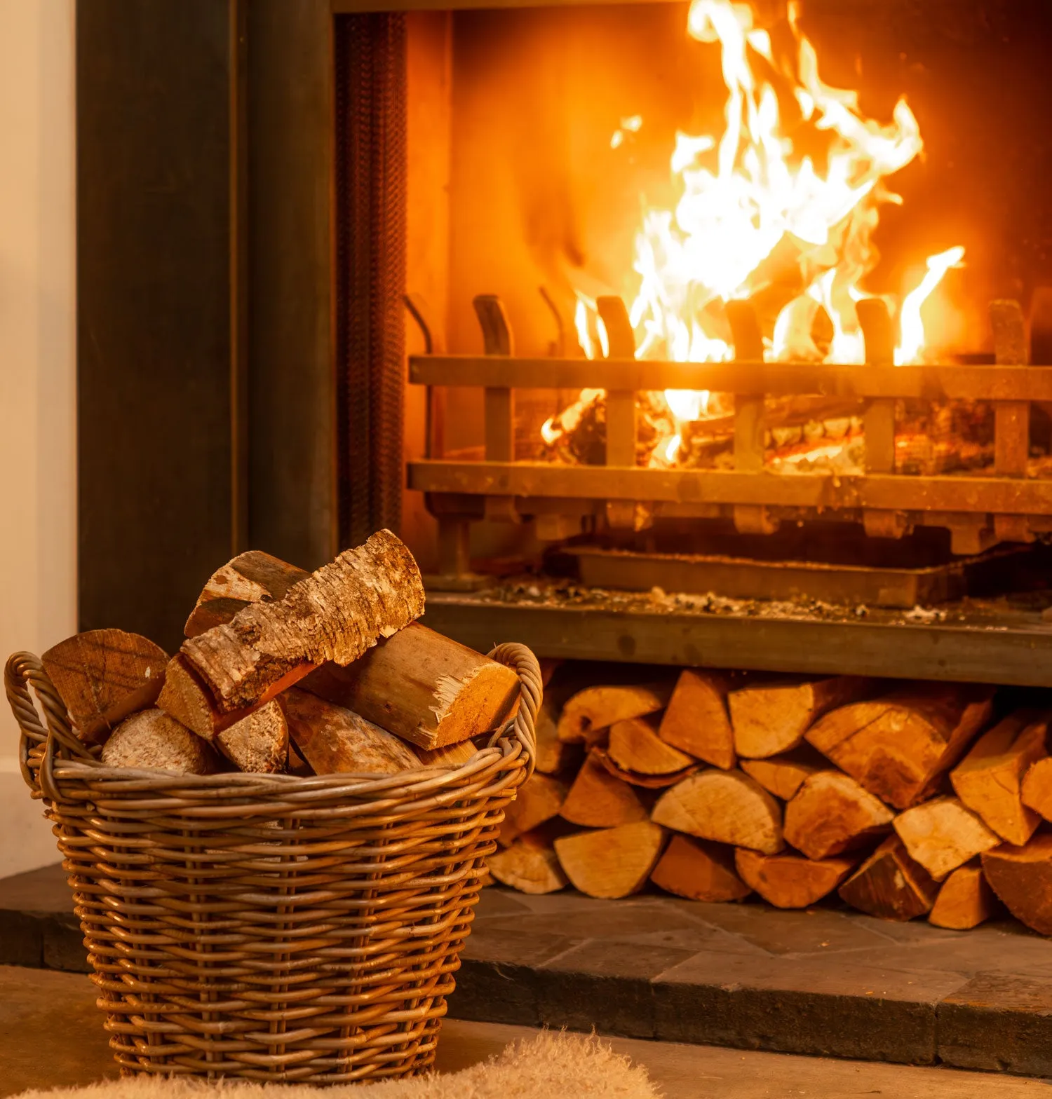Homefire Kiln Dried Hardwood Logs - Bulk Bag (1.6m3)