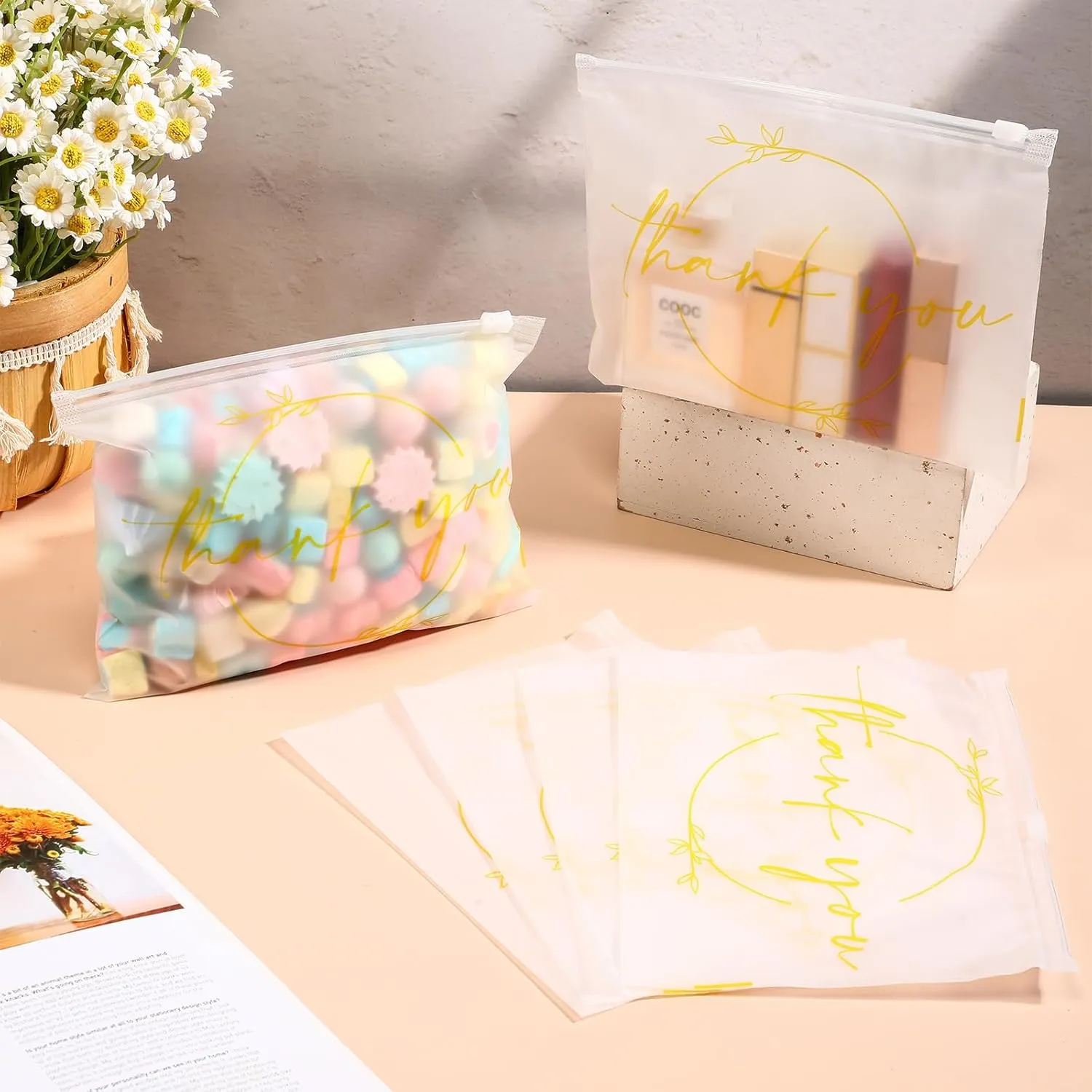 Ireer 100 Pcs Thank You Gift Makeup Bags EVA Clear Cosmetic Bag with Zipper Mini Makeup Thank You Toiletry Cosmetics Bulk Gifts for Women Birthday Daughter Sister(White, Gold)