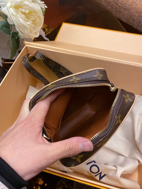 LOV2 Bags - Fashion Bags  2601