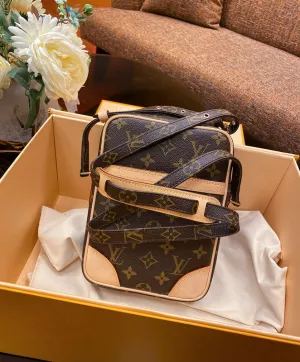 LOV2 Bags - Fashion Bags  2601