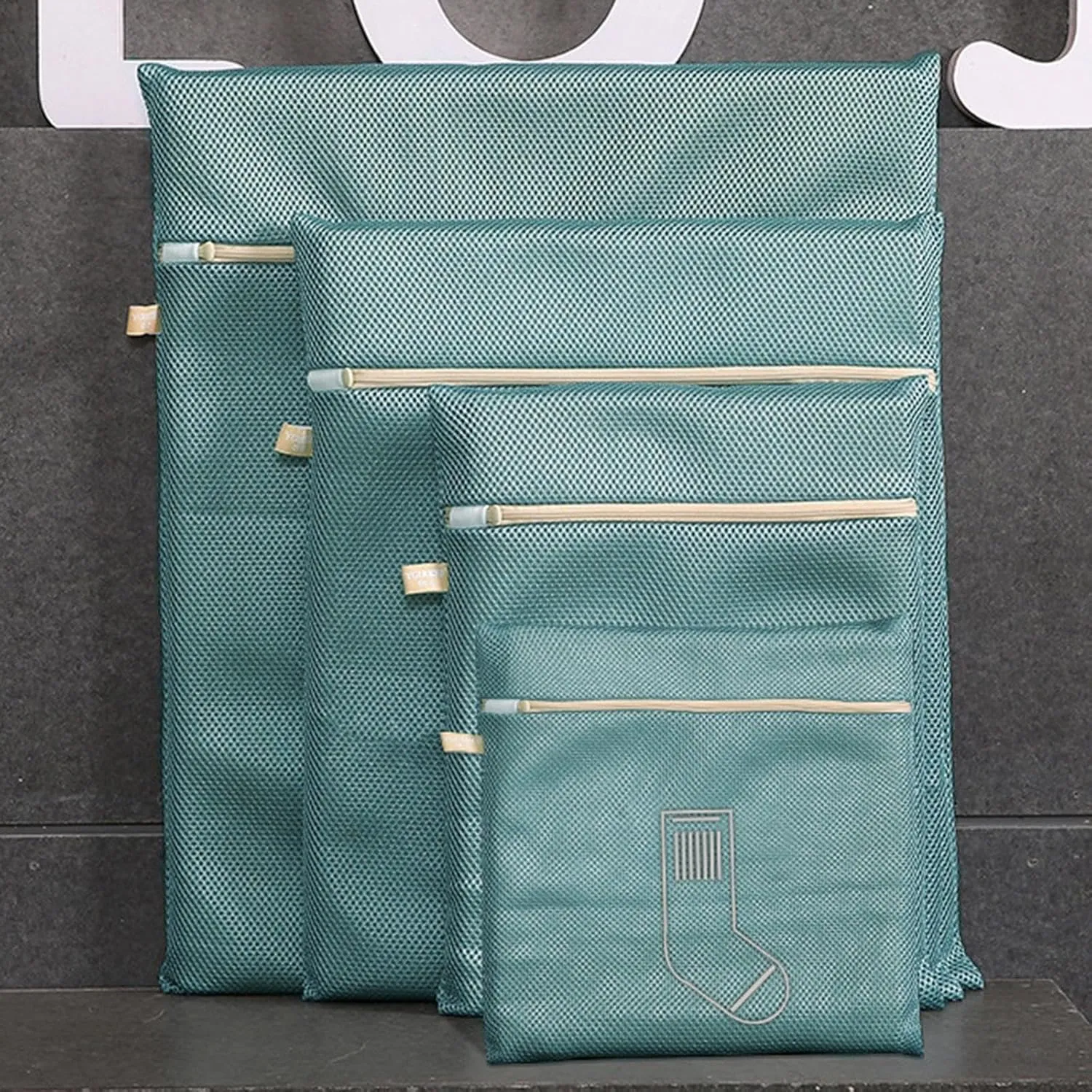 Mesh Laundry Bag, Strong Permeable Mesh Bags, with Zipper Delicate Mesh Laundry Washing Bags (Style a)