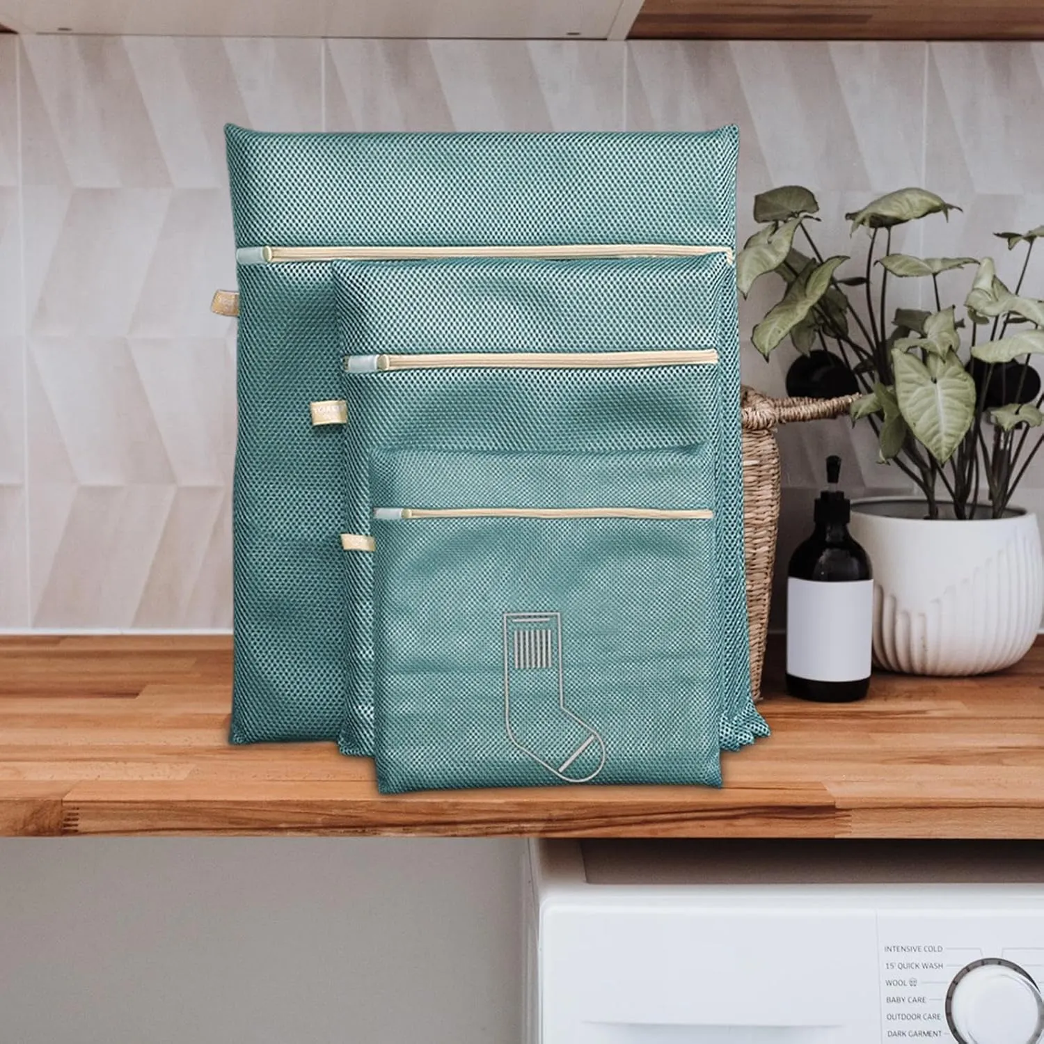 Mesh Laundry Bag, Strong Permeable Mesh Bags, with Zipper Delicate Mesh Laundry Washing Bags (Style a)