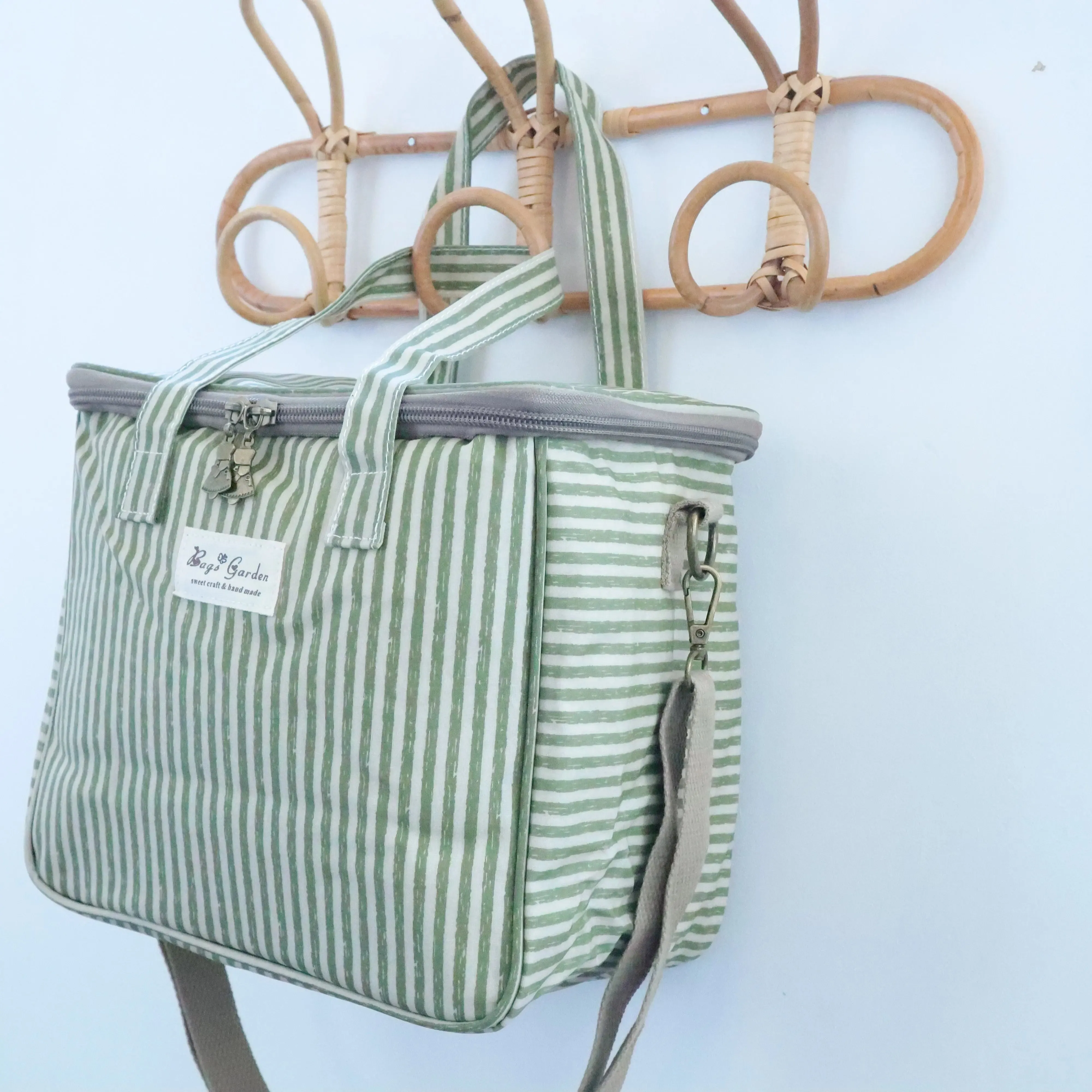 Neverita waterproof cuadrada Rayas Verde Bags Garden