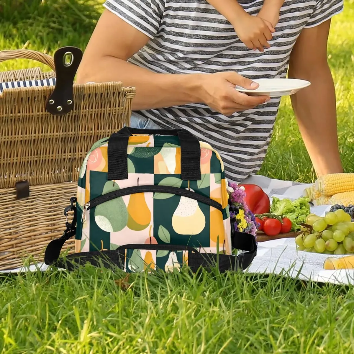 QsirBC Pears Decor Theme Lunch Tote Insulated Lunch Bag Adult Bags with Strap Women Men Reusable Cooler Lunch Box for Work Picnic Travel Shopping Beach