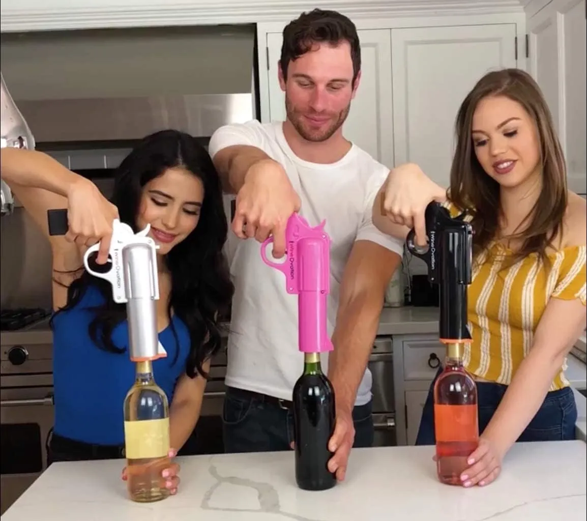 Realtree® Electric Gun Wine Bottle Opener - Open your Wine Bottle Fast with this New Corkscrew - Great Gift for Gun Enthusiasts and Wine Lovers. Foil Cutter and Charging Base Included. (Pink)