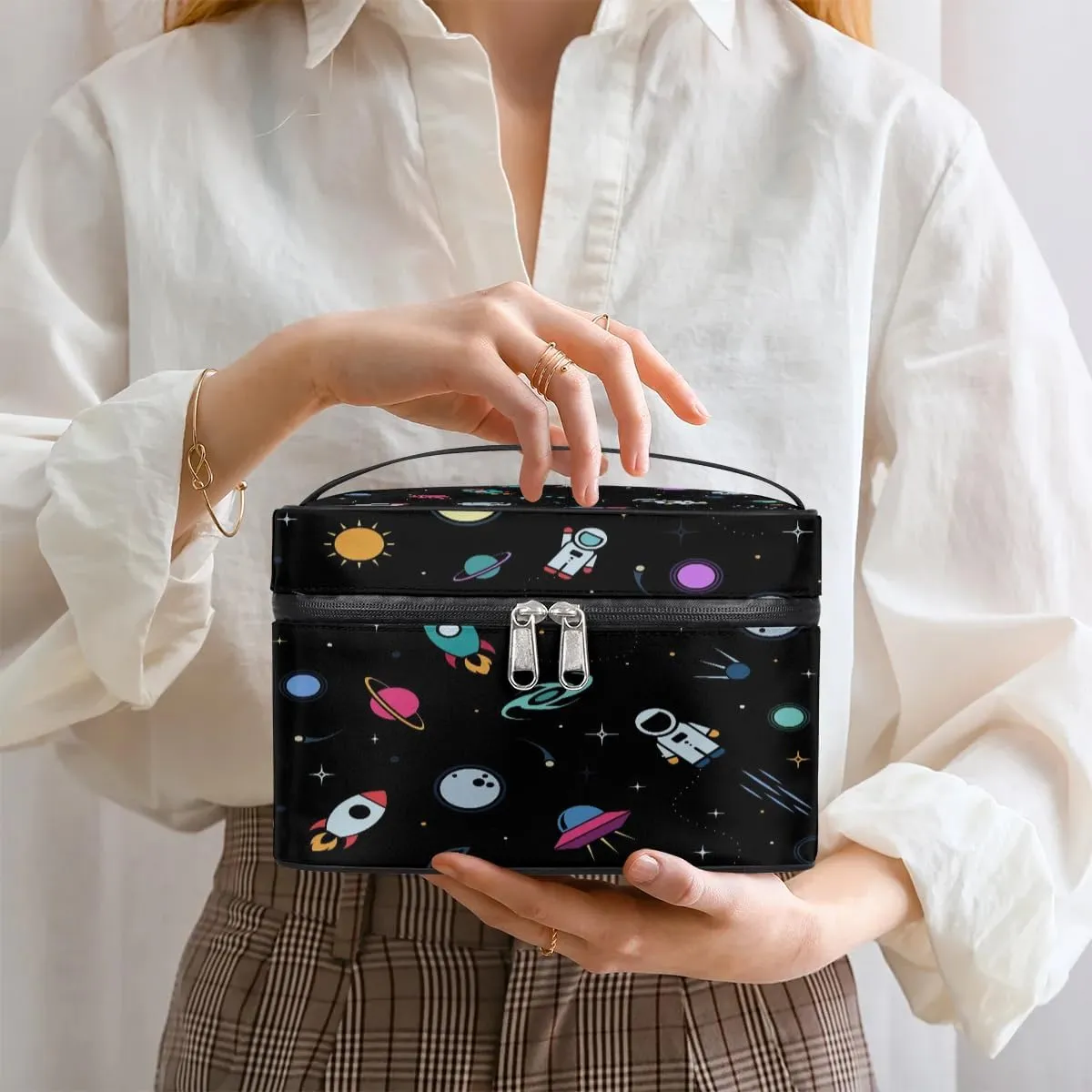 Rocket Earth Astronaut Makeup Bag Small Cosmetic Bag for Women Travel Makeup Case Organizer Portable Zipper Make Up Brush Bag Cute Toiletry Bag Storage Bags with Handle