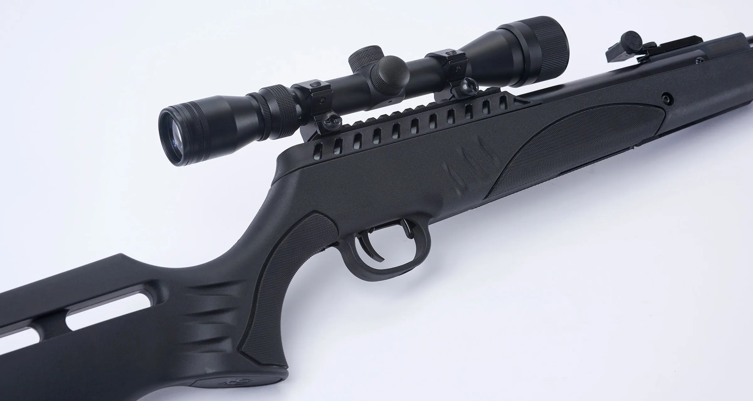Rugеr Targis Hunter Max .22 Combo (3-9x32 Scope) Gas Piston Break Barrel AirRifle AirGun with Wearable4U 250x Pellets and 100x Targets Bundle
