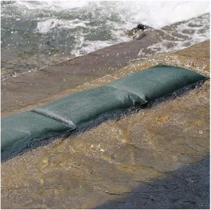 Self Inflatable Barrier Flood Reusable Sandless Sand Bags Flood Barrier Bag Self Absorbent Garage Water Barrier Bags for Flood Control