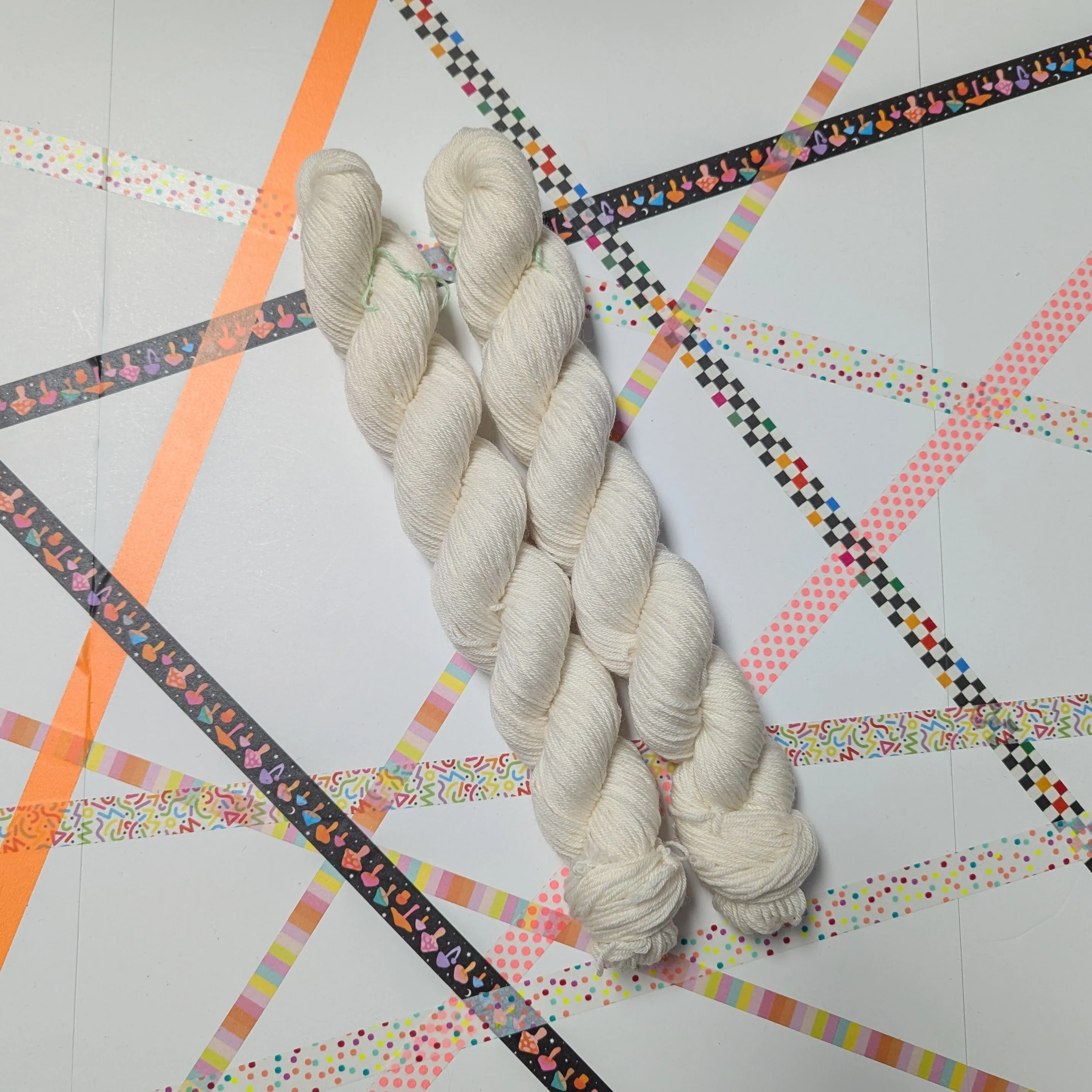 Undyed Yarn (Unopened Packages of 10 Skeins or 25 Mini Skeins)