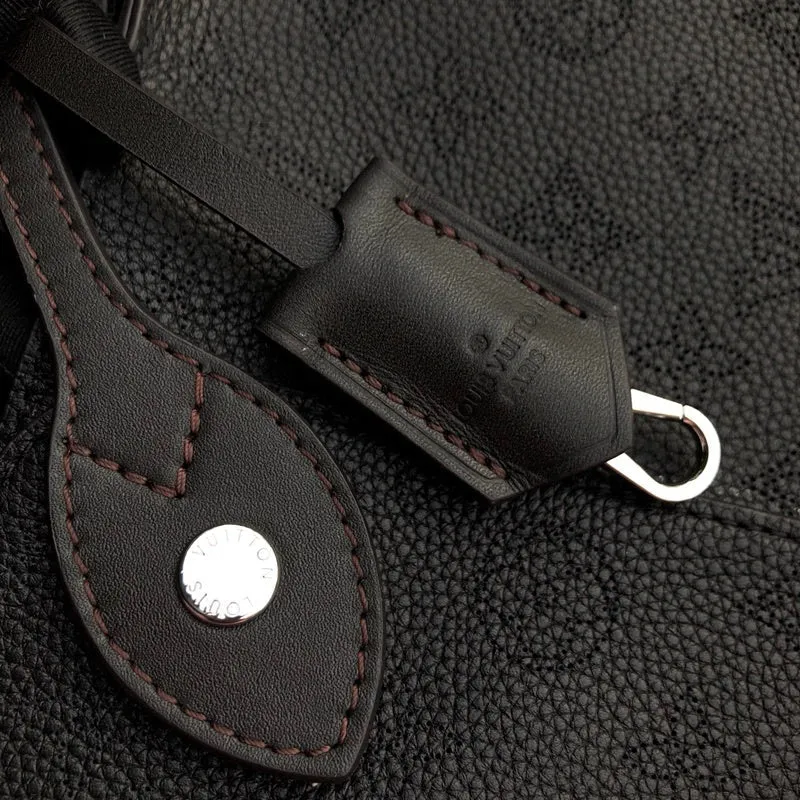Waterproof Bags - Customer-endorsed  988 Luxurious LOV2 Bags