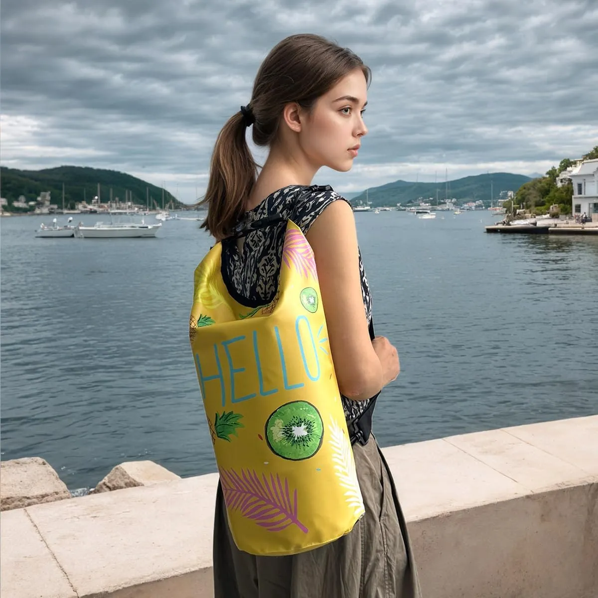 Waterproof Dry Bags 10L Kayaking Bag Small Beach Dry Bag Backpack for Kayaking Boating Camping Swimming Outdoor
